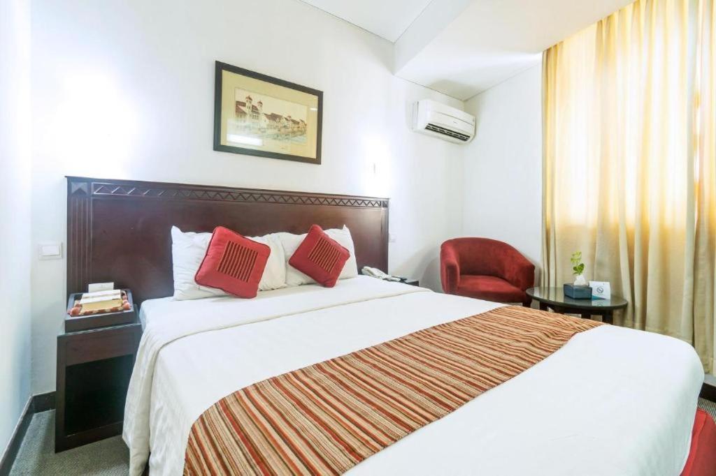 Sofyan Hotel Cut Meutia Jacarta Exterior foto
